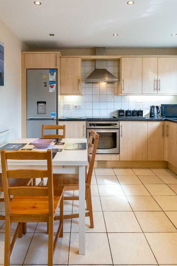 Newcastle City Centre Spacious Town House Free Parking And Wifi Ngoại thất bức ảnh